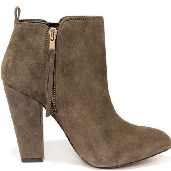 STEVE MADDEN | Jannyce Taupe/Tan Suede Leather Ankle Boots with Gold Zipper 7 - Picture 2 of 2